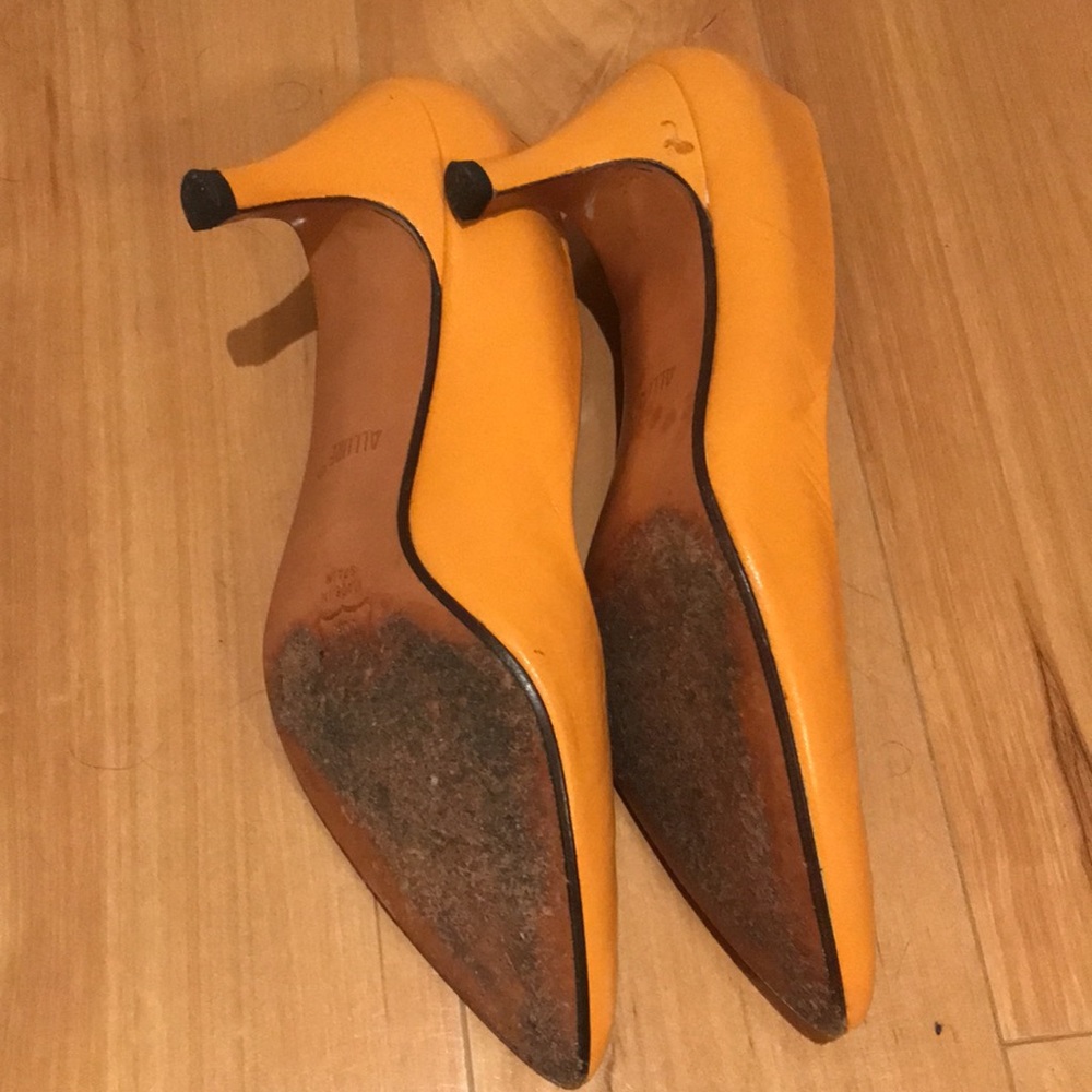 Shoes - Picture 3 of 3